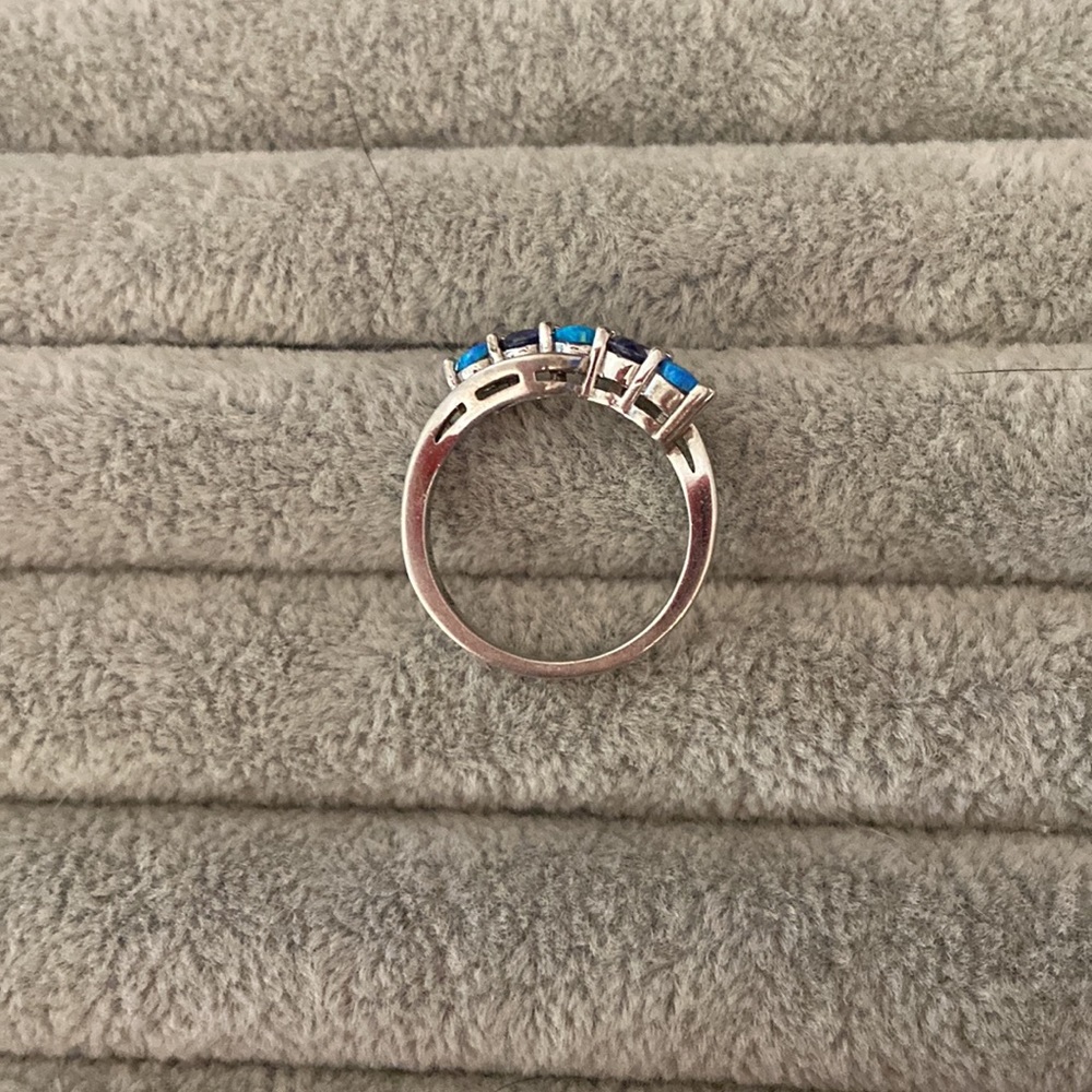 Ring - Picture 2 of 3